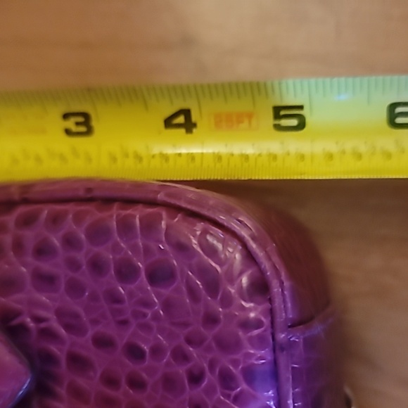 Elegant Purple Croc-Embossed Chain Bag - Picture 11 of 11